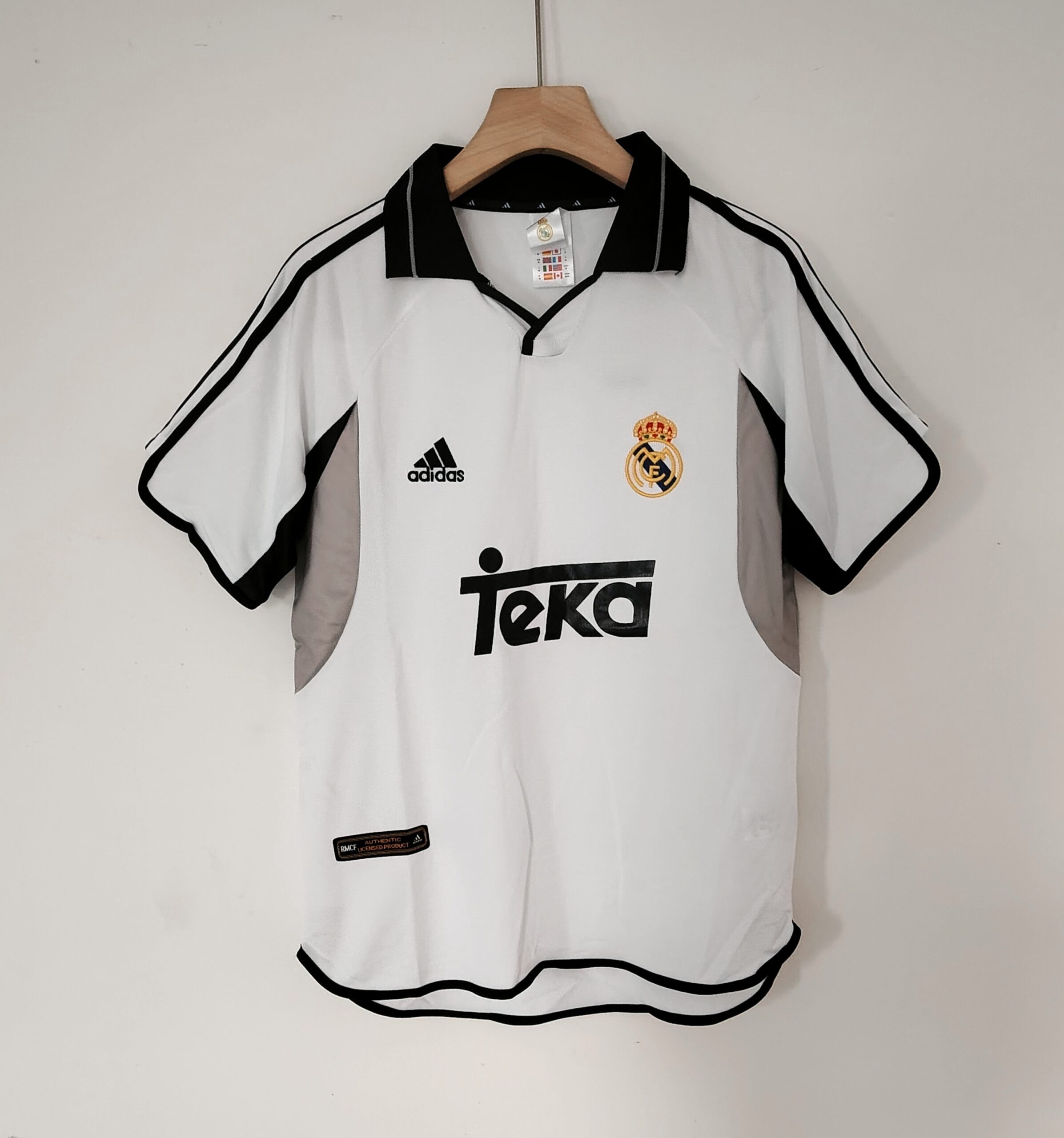 2000-2001 Real Madrid Home Stadium