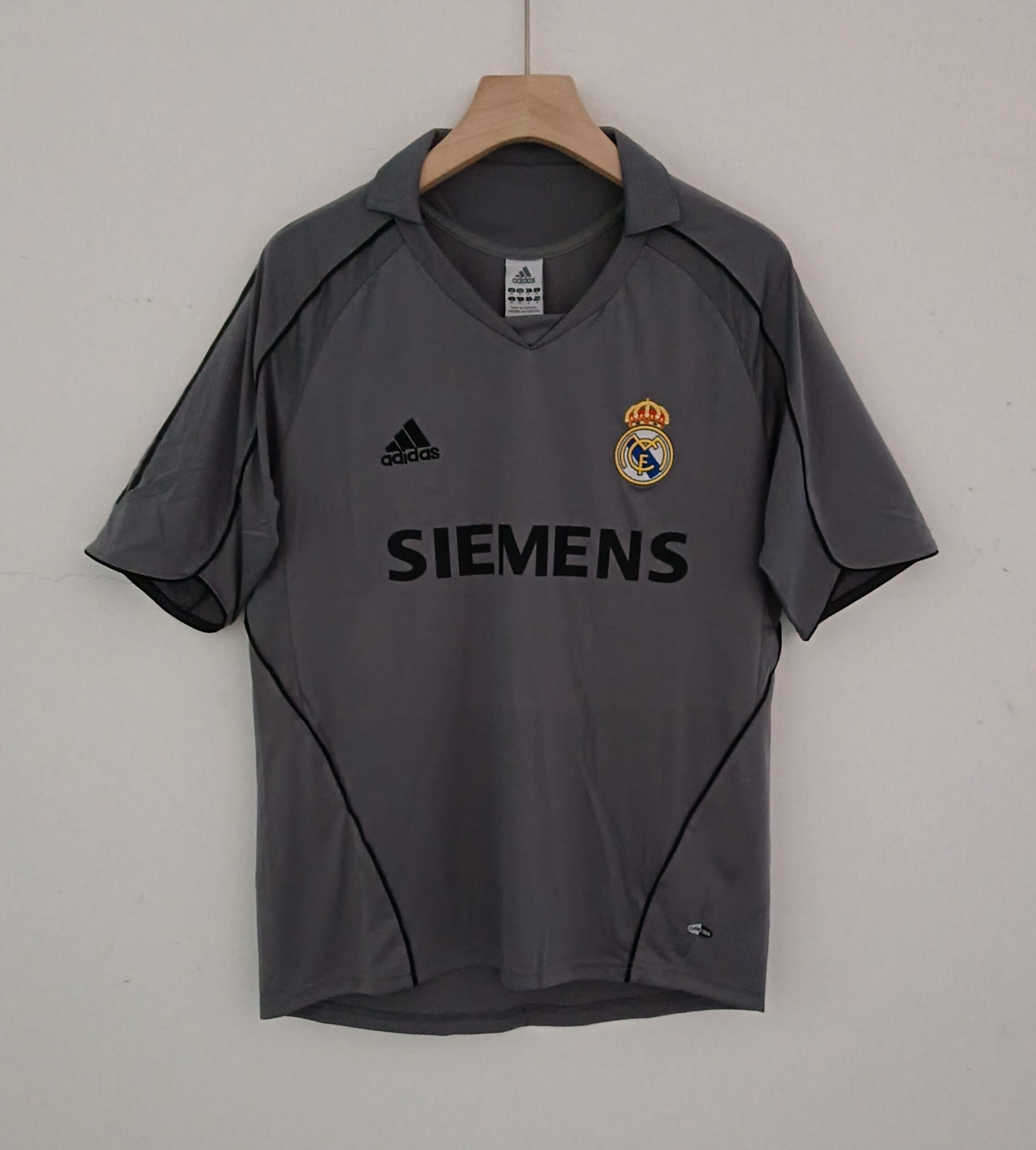 05-06 Real Madrid Second Away Match