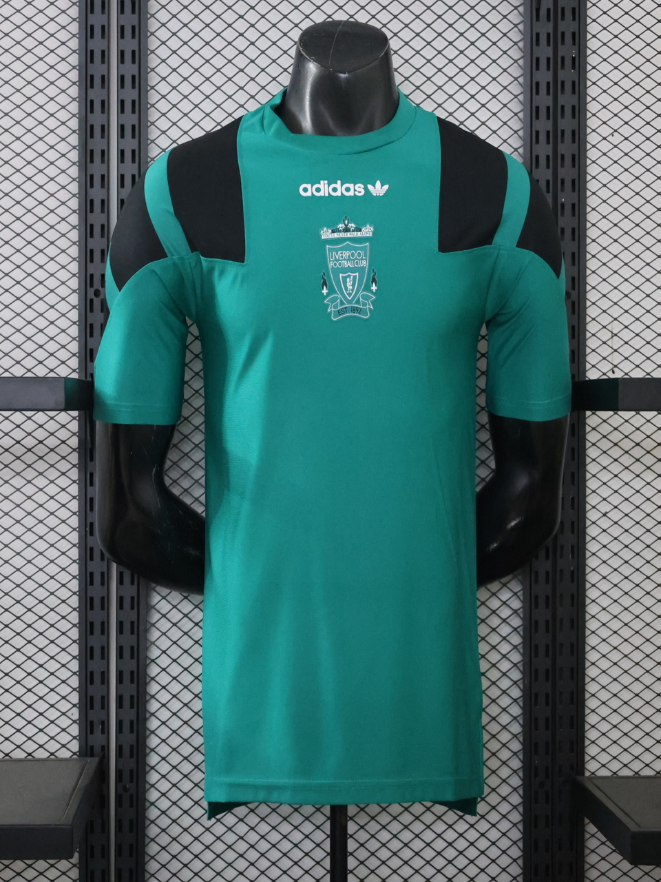 26-27 Liverpool Casual Retro Green