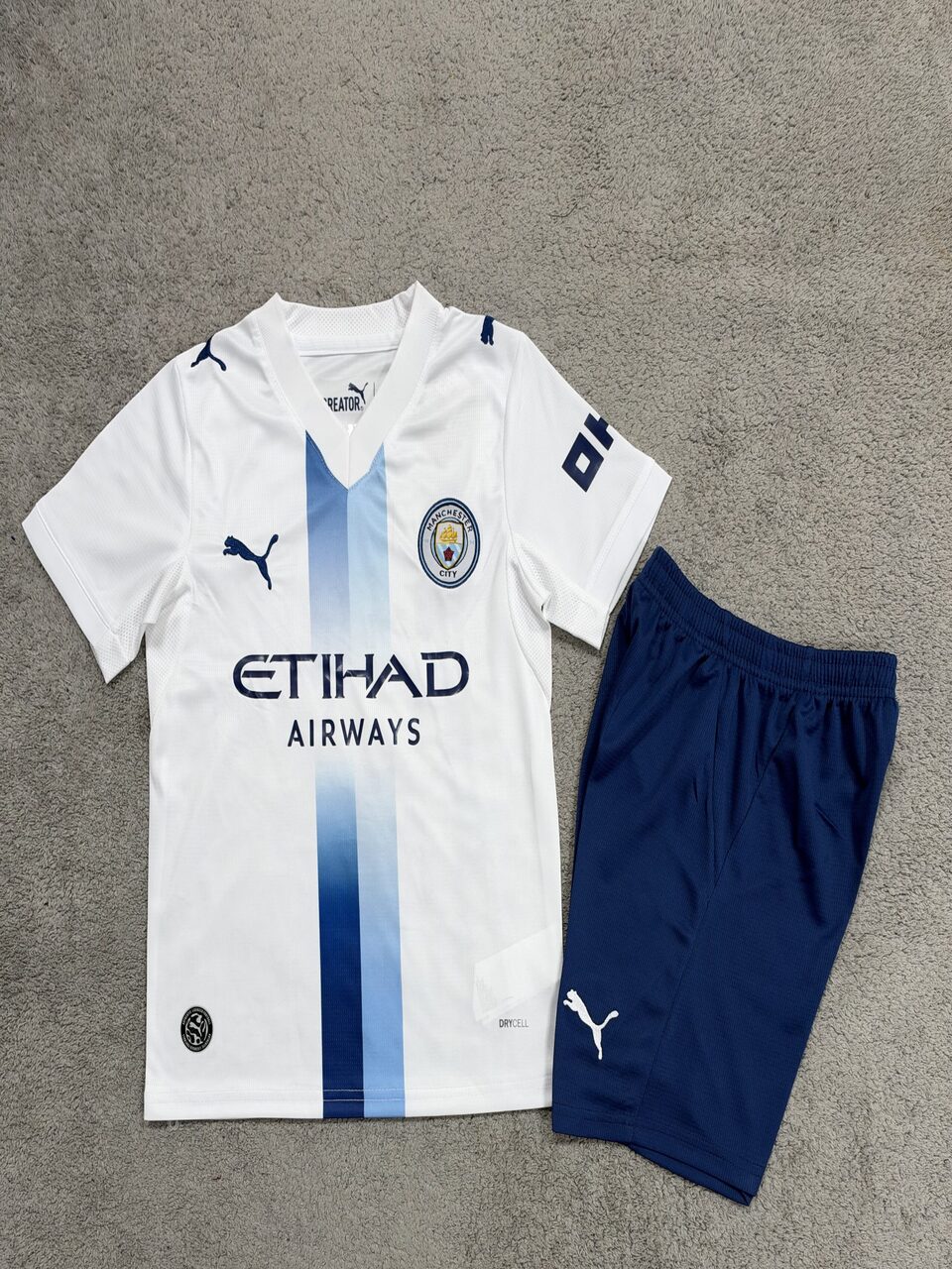 2627 Manchester City Away Kit for Kids